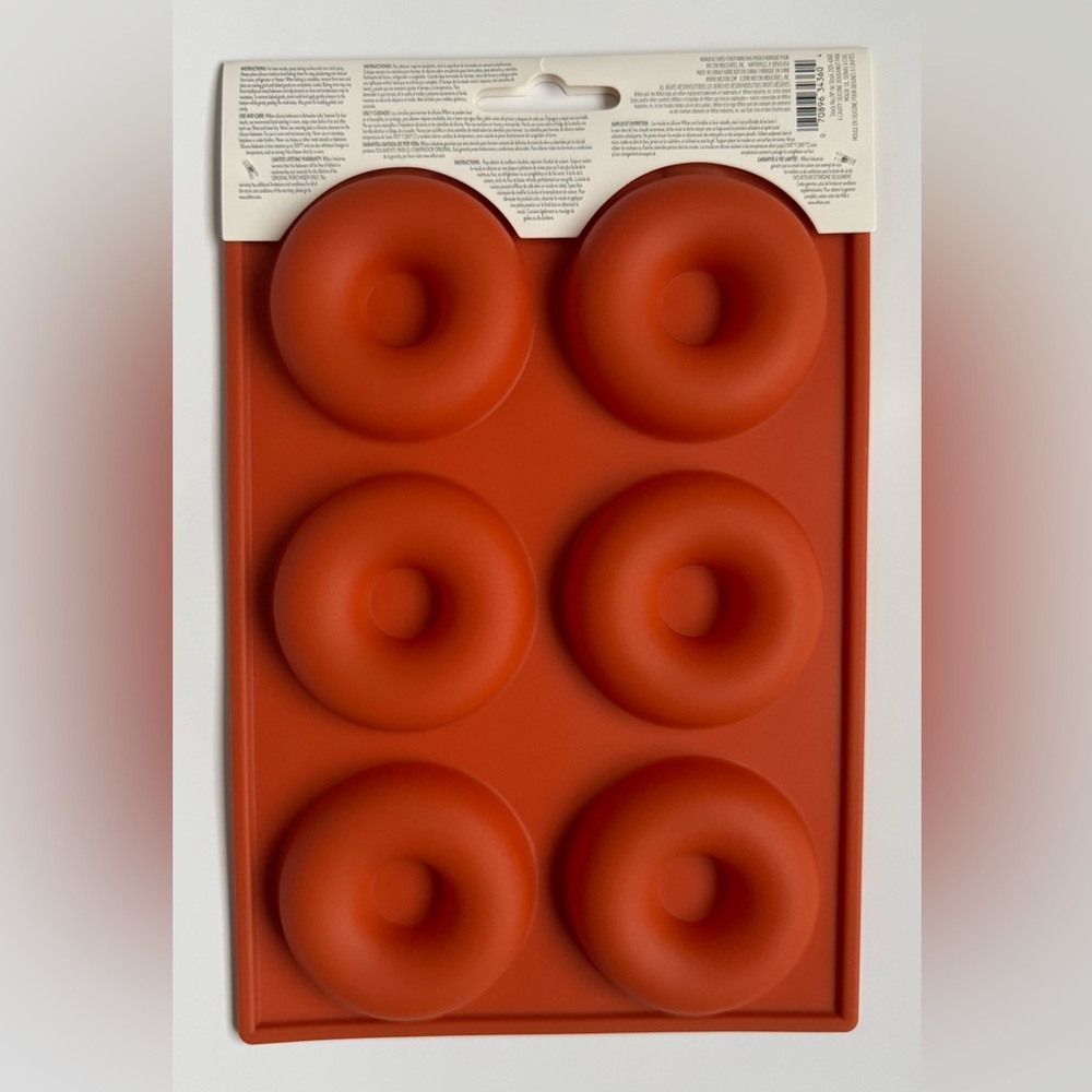 NEW Wilton Donut Mold Silicone Pan - Picture 2 of 3